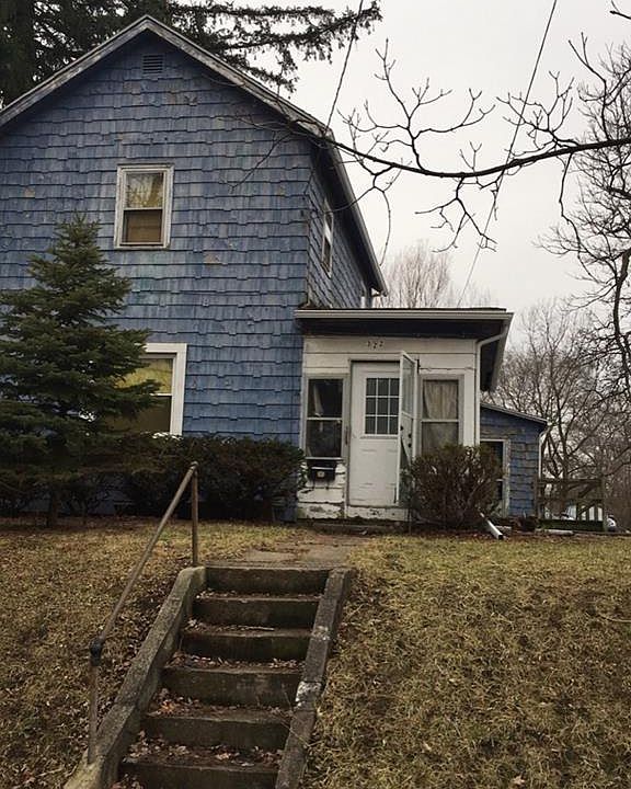 1st image of 322 McPheron Ave