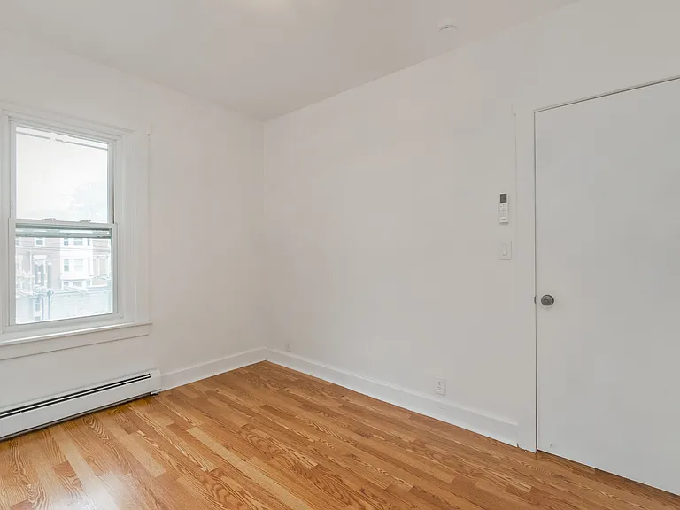 46 S 10th St #4 — Photo 11