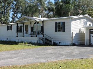 32024 Cromwell Ln, Zephyrhills, FL 33543