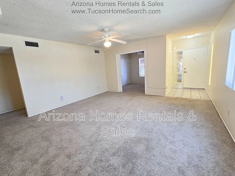 510 W Calle Lago #CALLE LAGO — Photo 8
