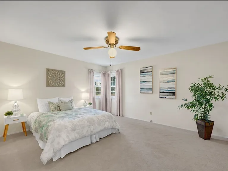 9811 Lampson Ave — Photo 3
