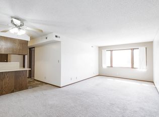 4615 Meredeth St #18, Lincoln, NE 68506