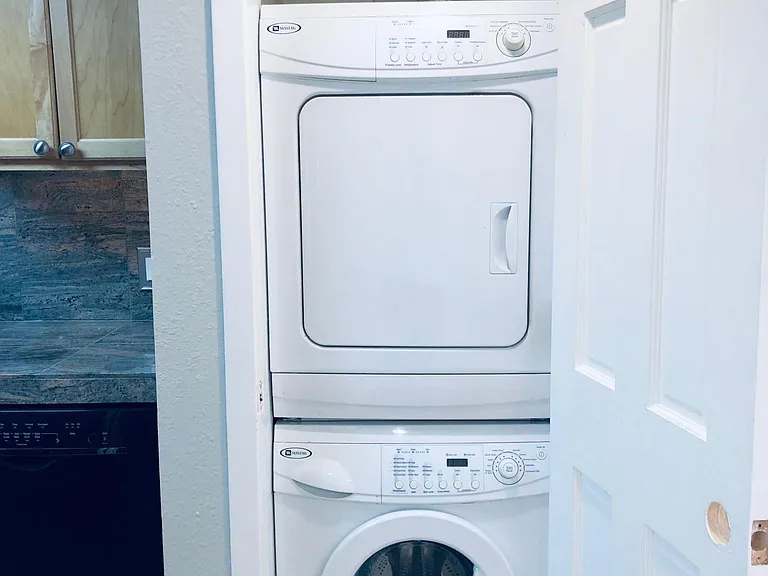 350 Detroit St #210 — Photo 9