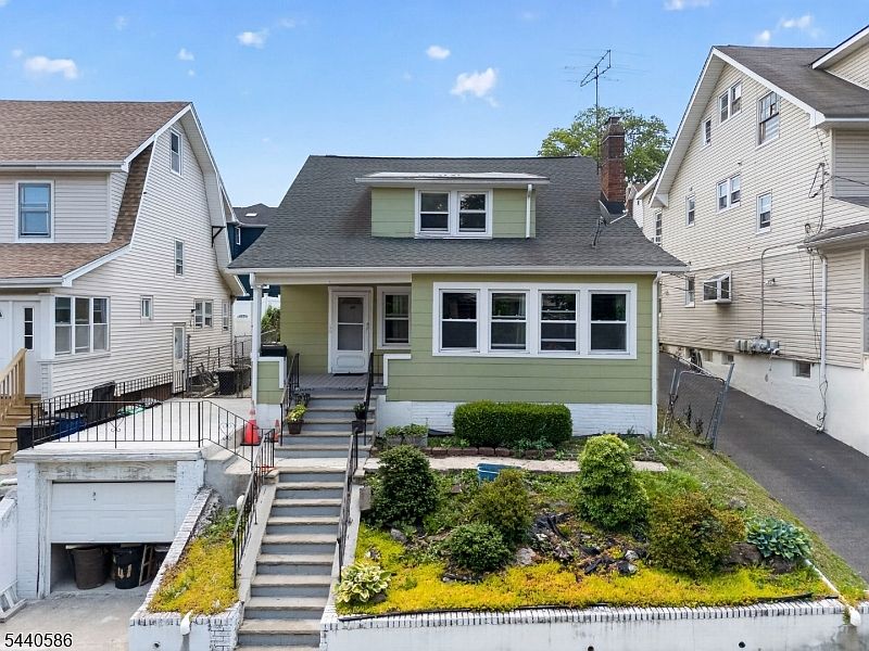 1st image of 41 Berkeley Pl
