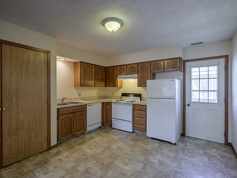 Large kitchen at Gretna Oaks.