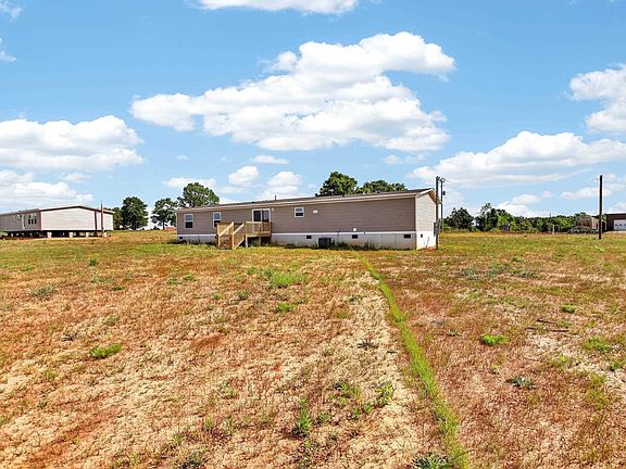 3rd image of 1062 Preference Rd