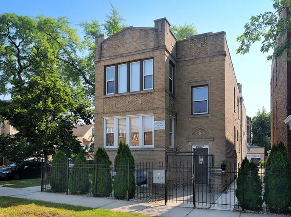 2857 N Avers Ave, Chicago, IL 60618