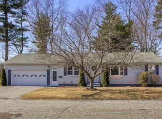 17 Gordon St, Leominster, MA 01453