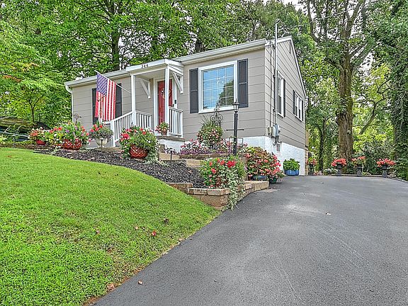 3rd image of 344 Magnolia Dr