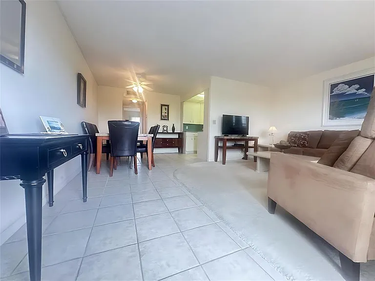 4037 Harwood Dr #D — Photo 3