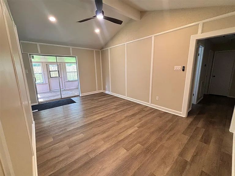4526 McCleester Dr — Photo 5