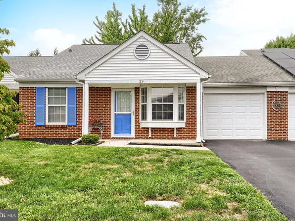 29 Westfields Dr, Mechanicsburg, PA 17050