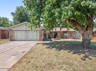 8937 Rambling Rd, Oklahoma City, OK 73132