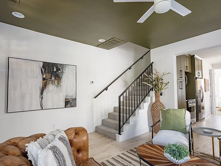 321 E Freeport St — Photo 10
