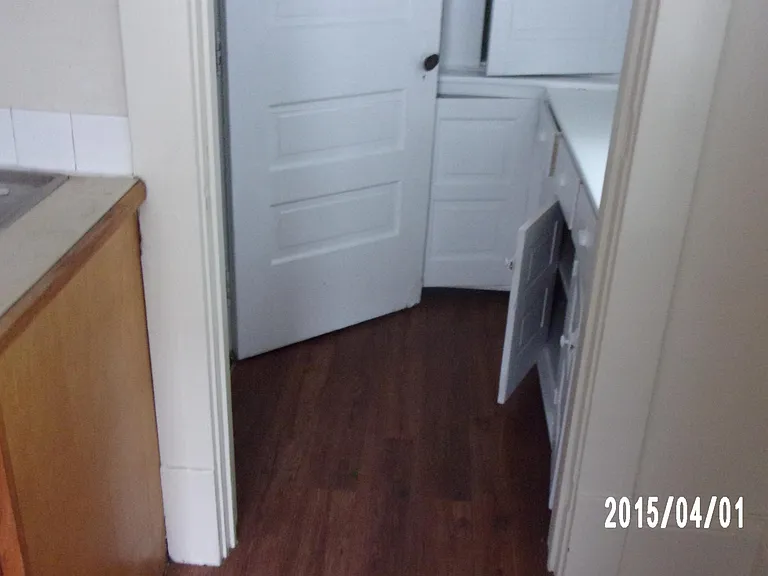 429 Lake St — Photo 2