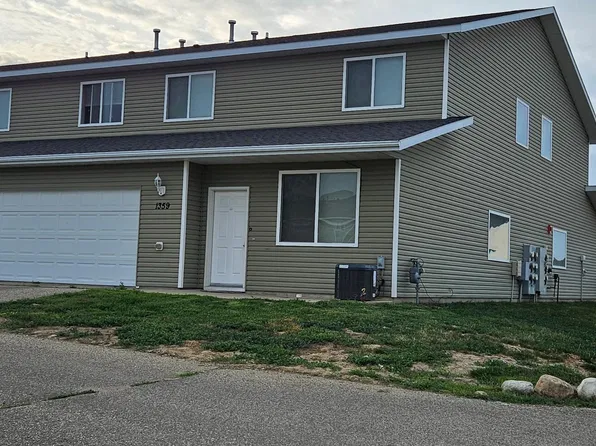 1359 34th Ave SE, Minot, ND 58701