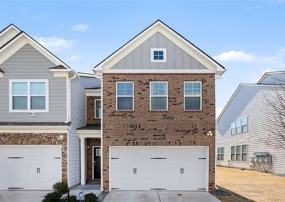 1st image of 5324 Radford Loop