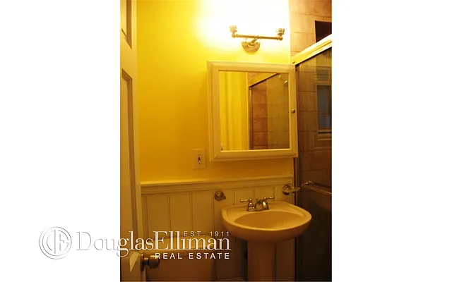 Rented by Douglas Elliman | media 23