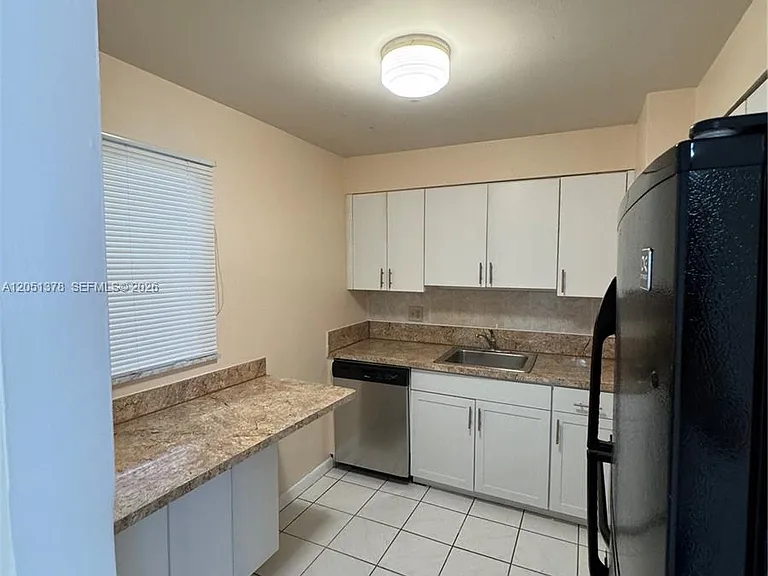 6505 Winfield Blvd #B-2 — Photo 2