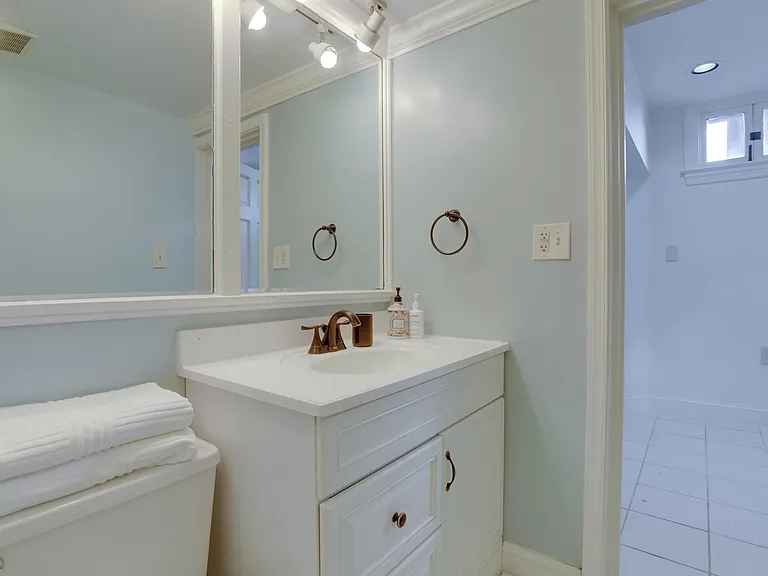 400 Seward Sq SE #B2 — Photo 19