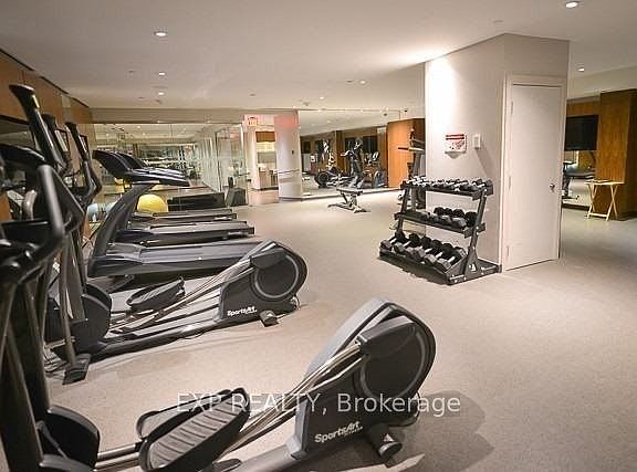 2nd image of 8 Mercer St Unit 417
