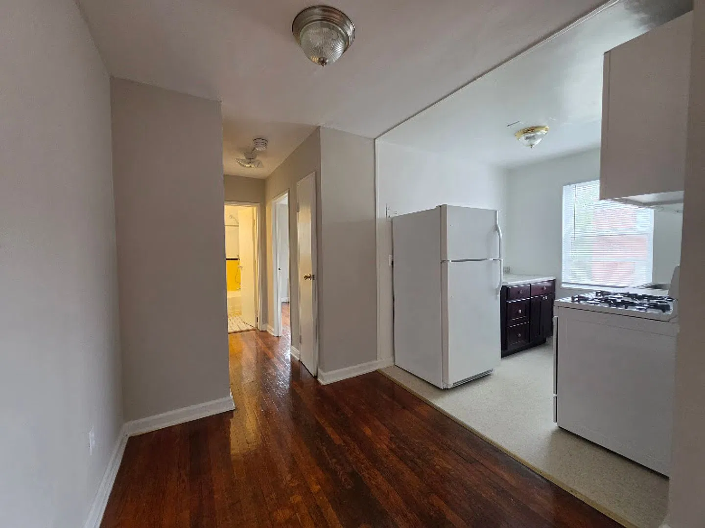 3393 Blaine St Ne — Photo 4