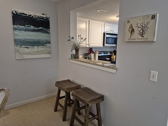 5th image of 1 Tanglewood Dr APT 501