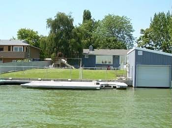 2nd image of 2229 W Lakeside Dr