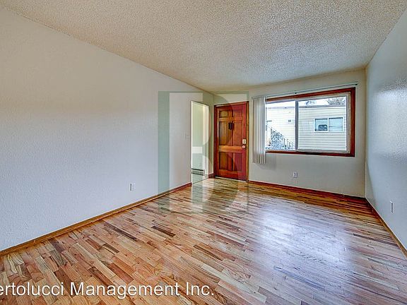 4th image of 804 14th St NE APT 6