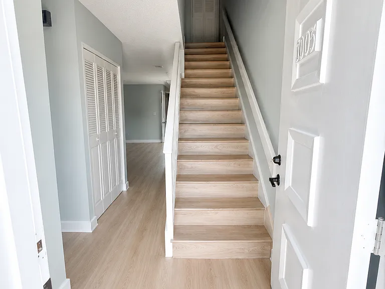 1005 Ashley Ave — Photo 1