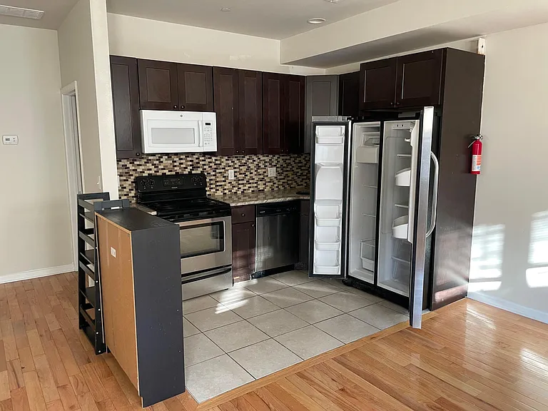 408 N Wiota St #2 — Photo 4