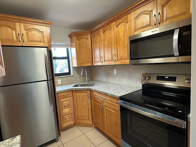 5795 W 26th Ave — Photo 5