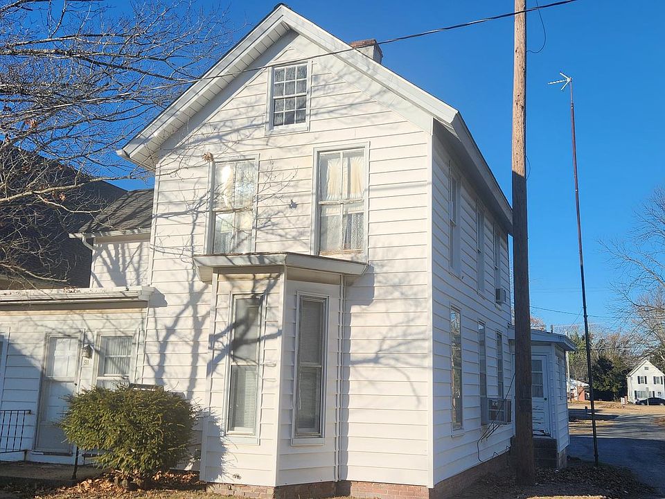 2nd image of 511 Market St