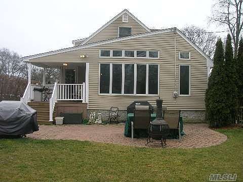 2nd image of 1103 Lakeshore Dr