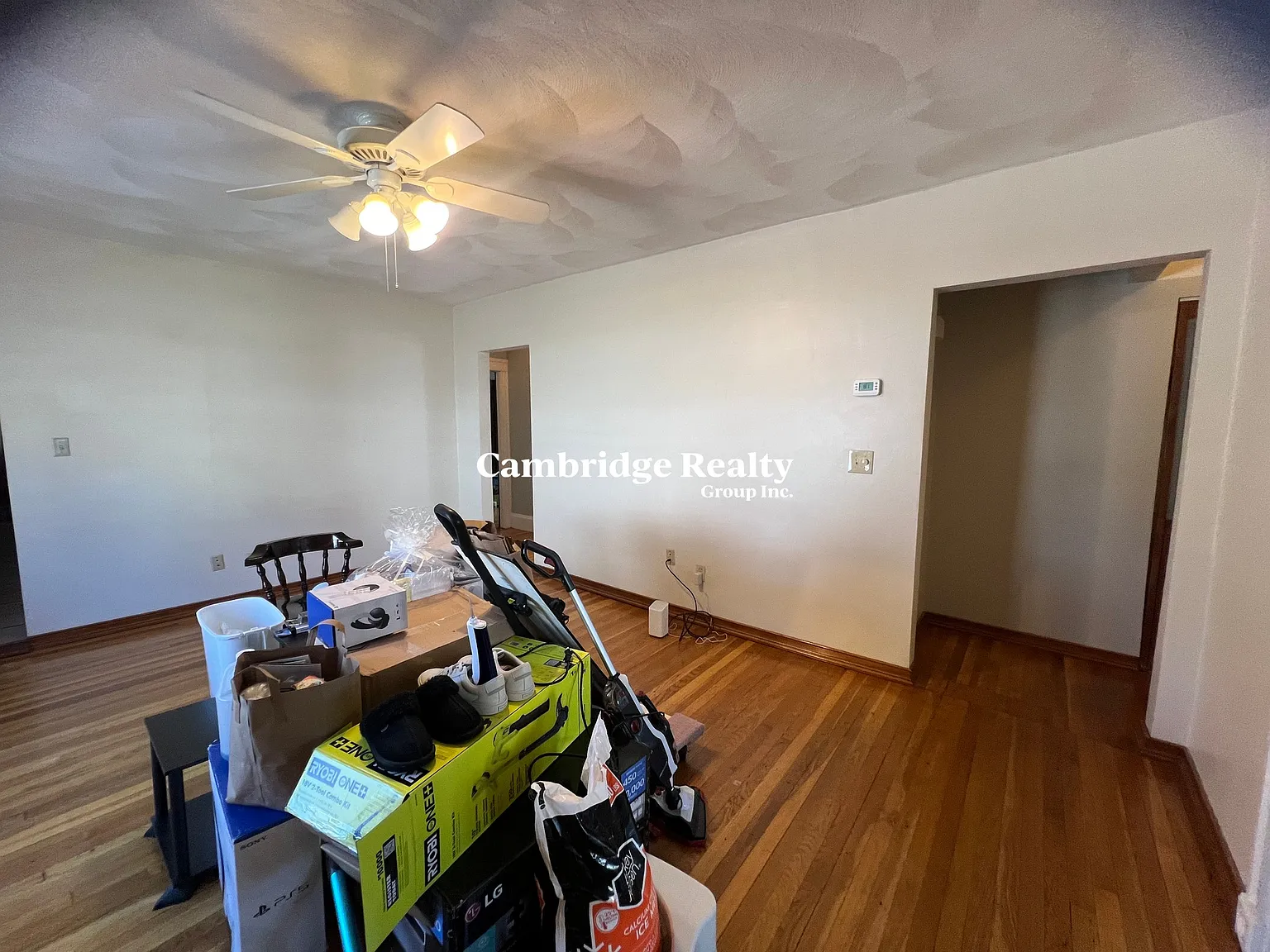2 bed, 1.0 bath, $2,600 — Photo 4