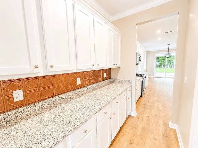 119 Cherry Grove Dr — Photo 9