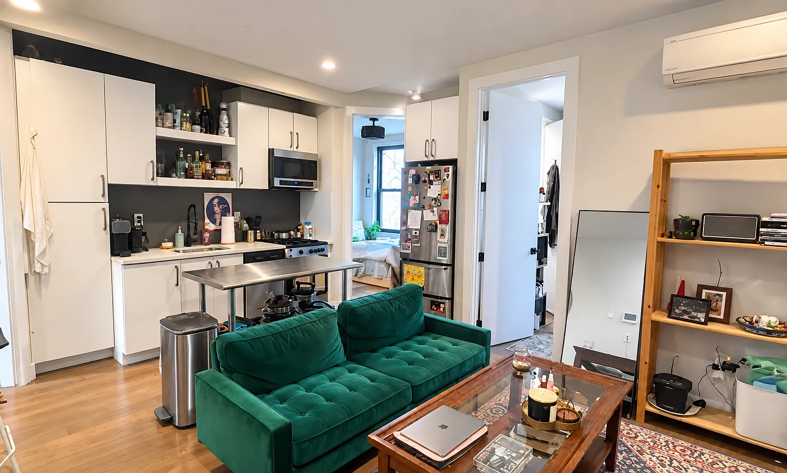 90 Manhattan Avenue — Photo 1