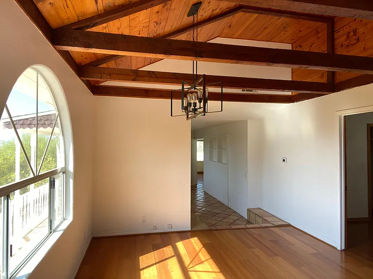 102 Santa Cruz Way — Photo 45