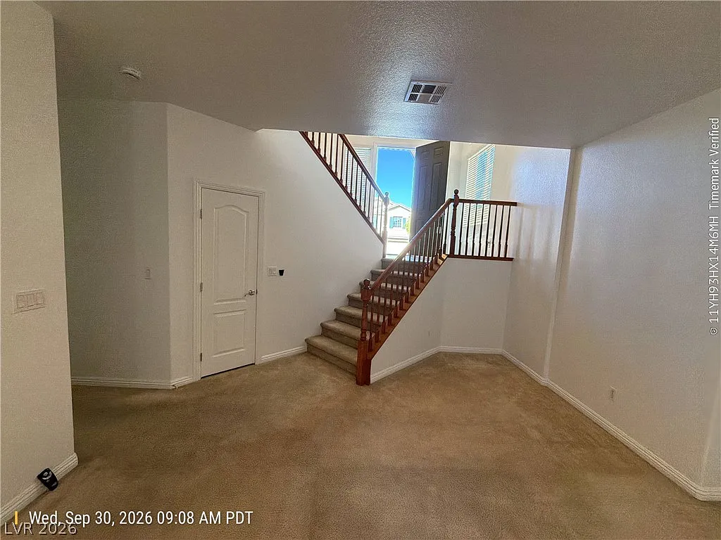 3 bed, 3.0 bath, 2258 sqft, $2,125 — Photo 3