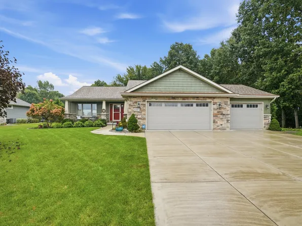 6107 Oak Valley Dr, Lowell, IN 46356