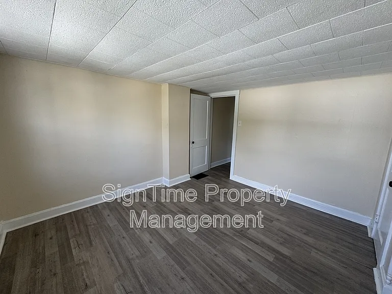 235 East Ave — Photo 8