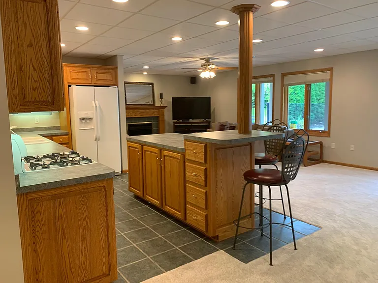 7805 Rutherford Ct — Photo 37
