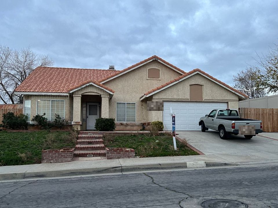 1st image of 39518 Chalfont Ln