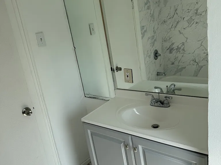 97 Bissell St #2 — Photo 5