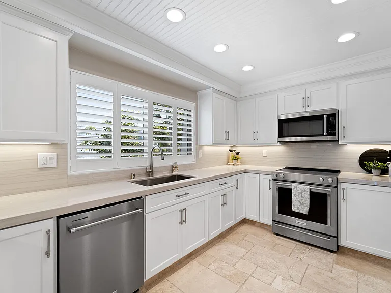 46 Antigua Ct — Photo 10