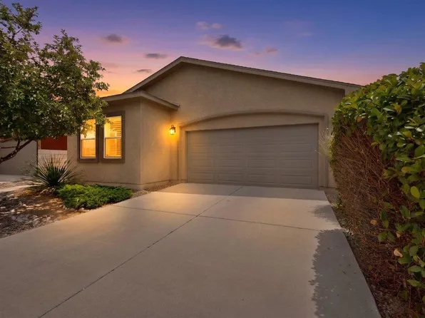 241 Rio Chama Cir SW, Los Lunas, NM 87031