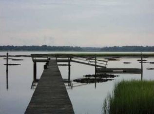 997 Harts Bluff Rd, Wadmalaw Island, SC 29487