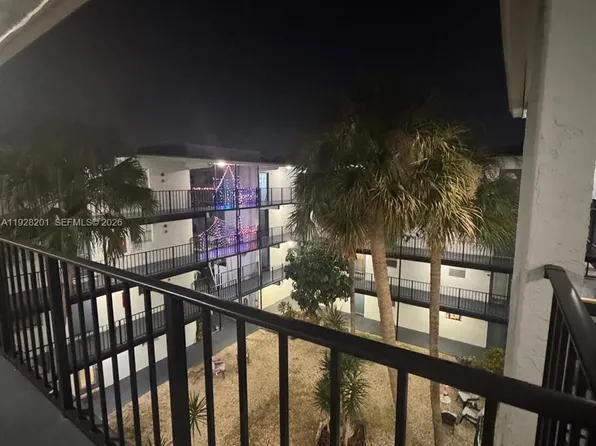 2800 Somerset Dr APT 404, Fort Lauderdale, FL 33311