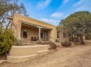 3881 Old Santa Fe Trl, Santa Fe, NM 87505