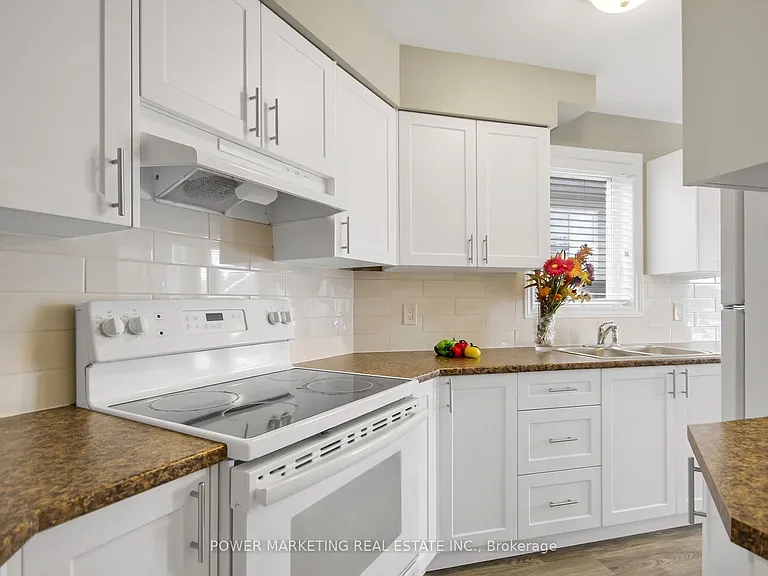 45 Waterbridge Dr — Photo 15